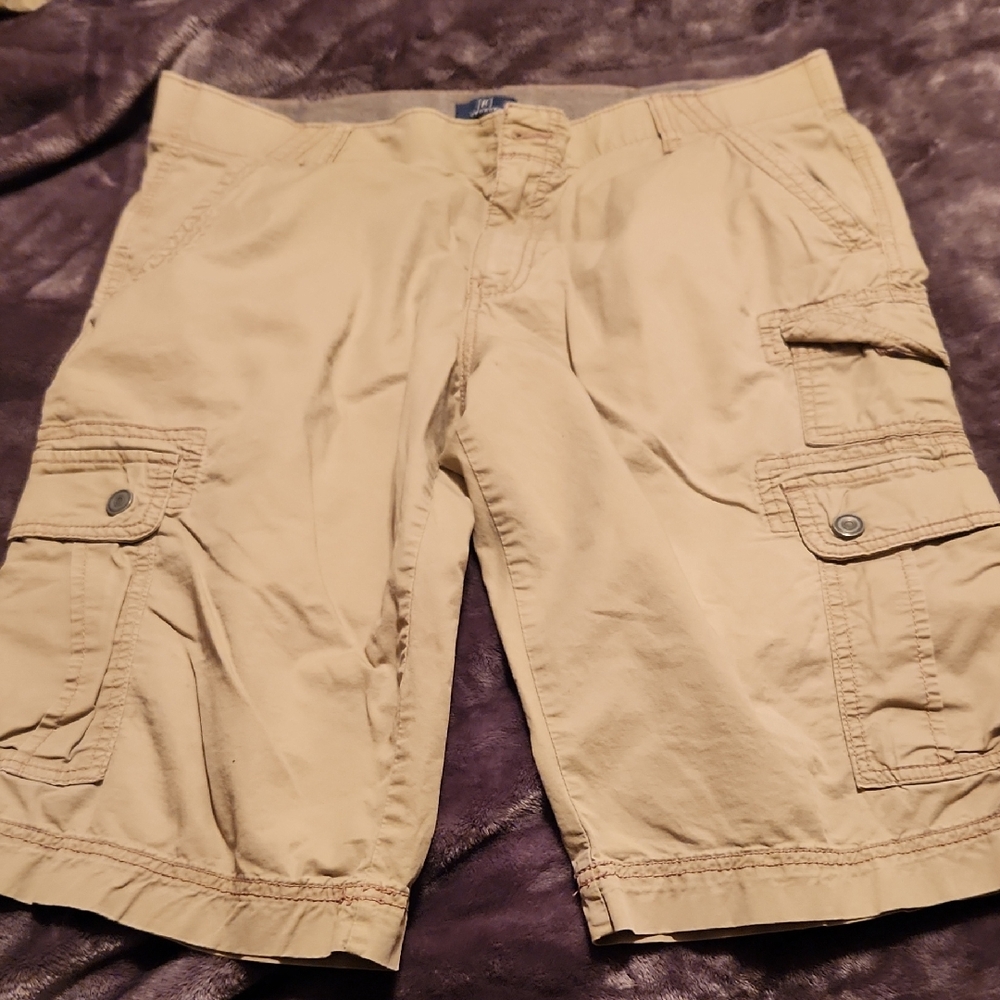 Men's George Tan  At The Knee Cargo Shorts Size 36
